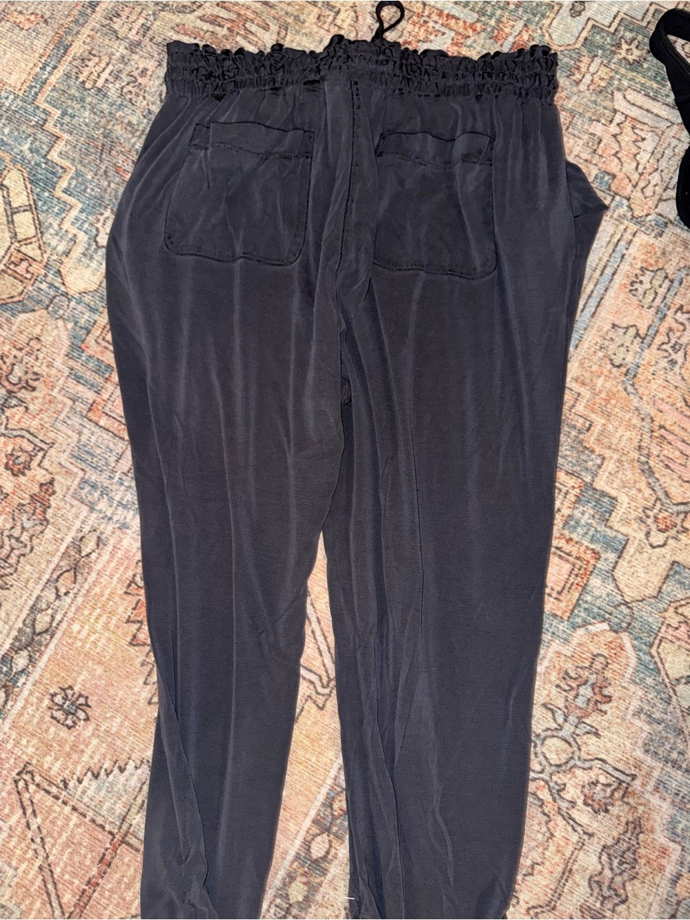 American Eagle Black Relaxed Drawstring Joggers